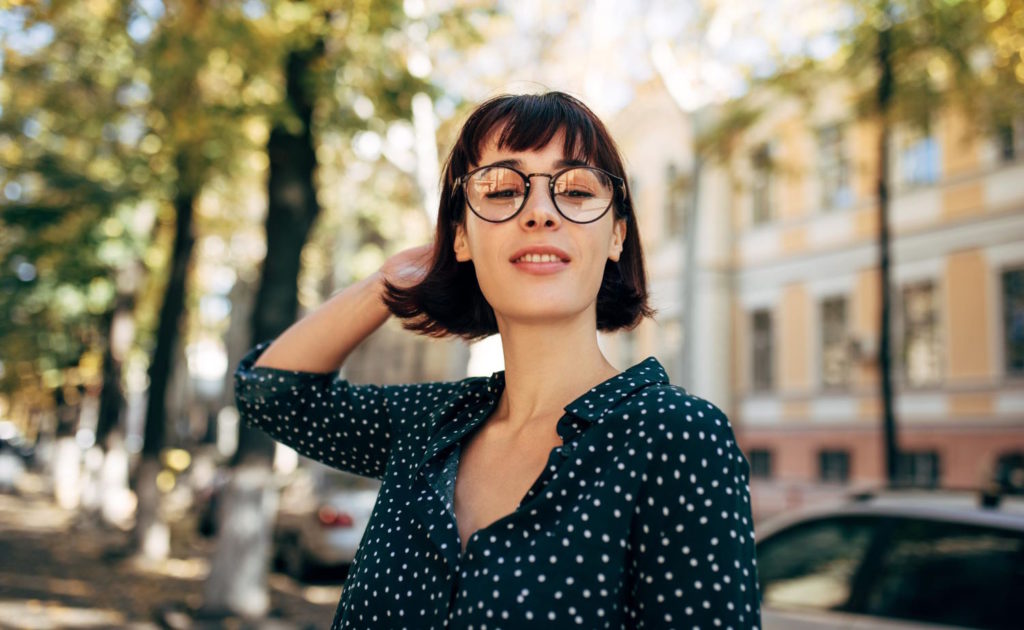 Oprawki damskie na okulary korekcyjne to nie tylko praktyczny element garderoby, ale także ważny dodatek, który może podkreślić nasz styl i osobowość